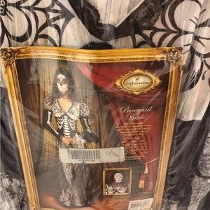 Halloween costume dawn of dead bride